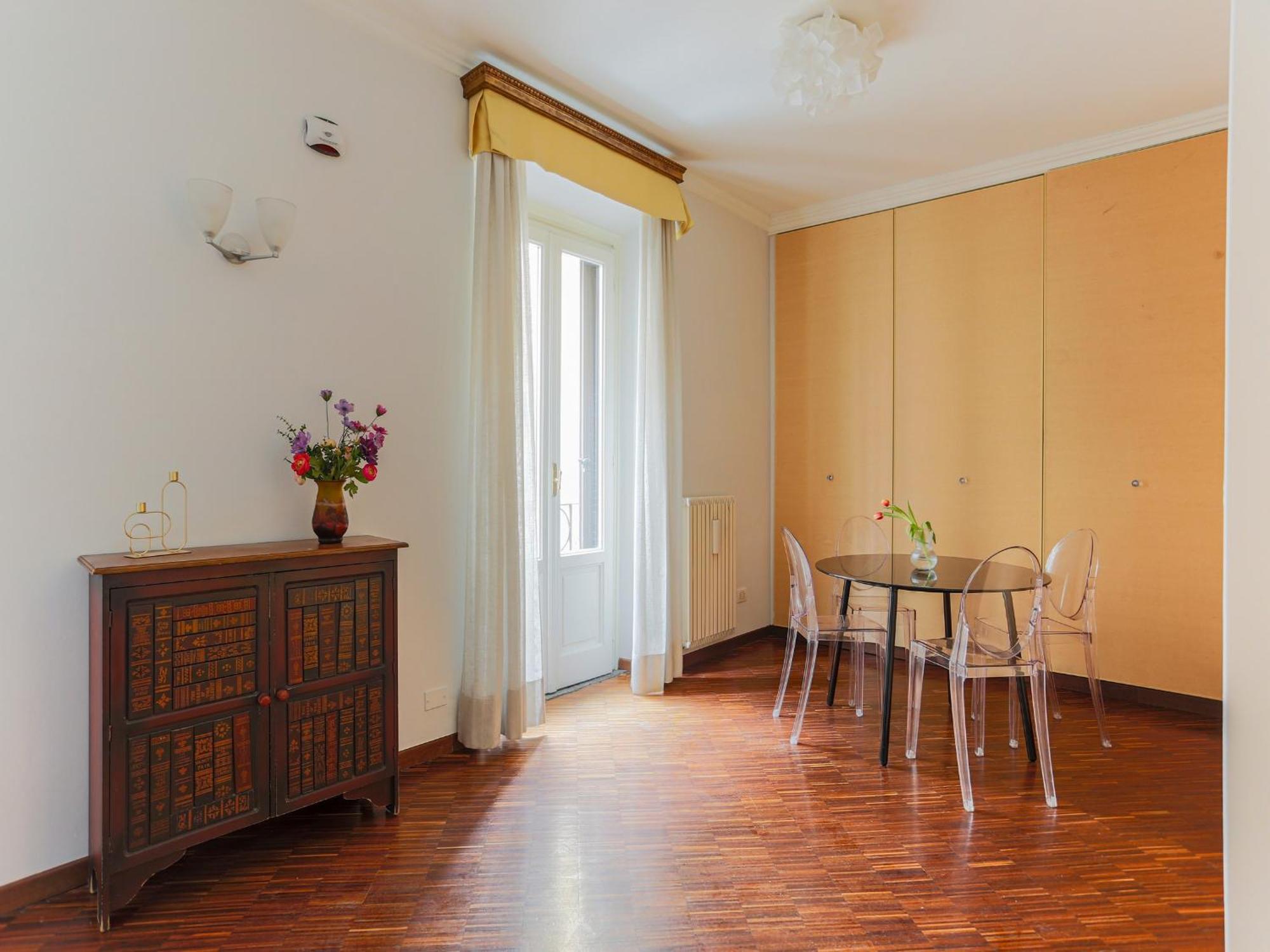 The Best Rent - Spacious One-Bedroom Apartment Near The Columns Of San Lorenzo Milão Exterior foto